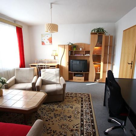 Karin'S Behagliche Ferienwohnung Benshausen Exterior foto